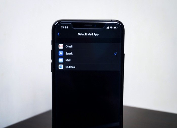 How to Change the Default Mail and Browser App on iOS 14 (2023)